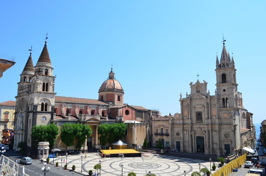 Appartamenti Piazza Duomo Acireale Habitación foto